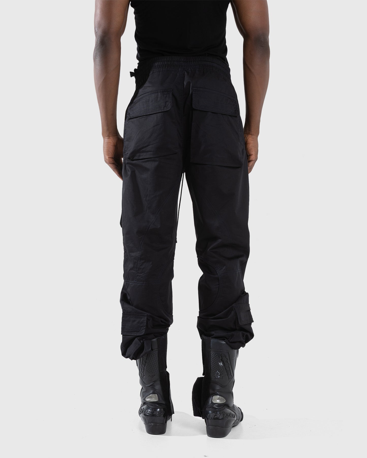 M25 UTILITY CARGO