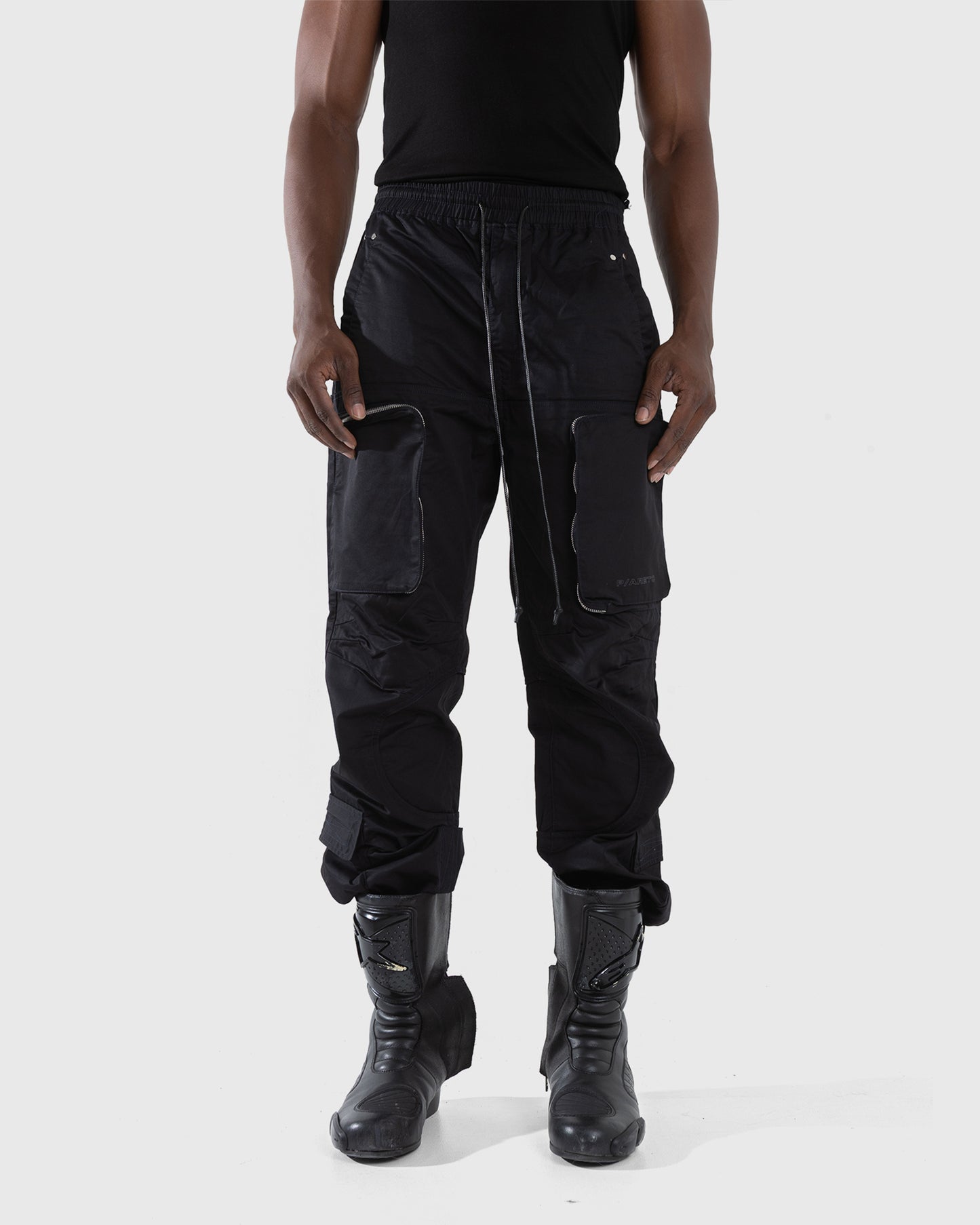 M25 UTILITY CARGO